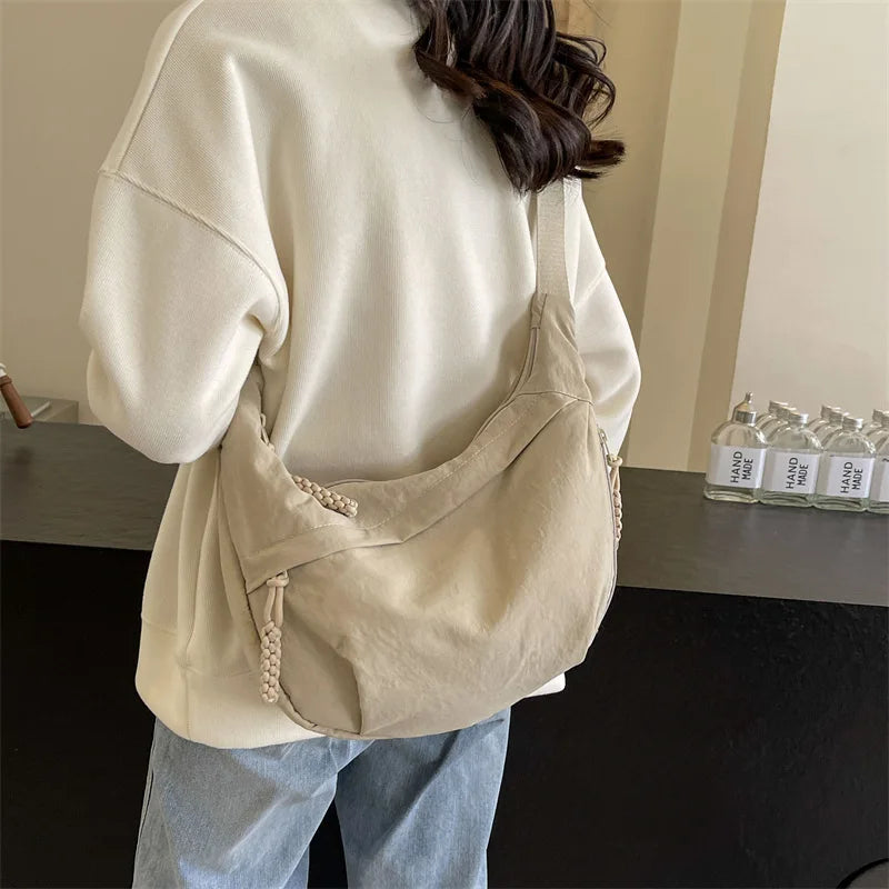 Bolsa de ombro de tecido de náilon nova alta capacidade feminina crossbody saco do mensageiro lazer versátil ombro hobos saco