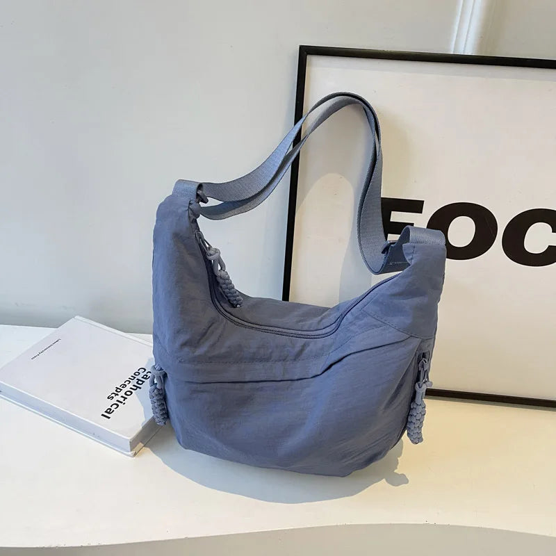 Bolsa de ombro de tecido de náilon nova alta capacidade feminina crossbody saco do mensageiro lazer versátil ombro hobos saco