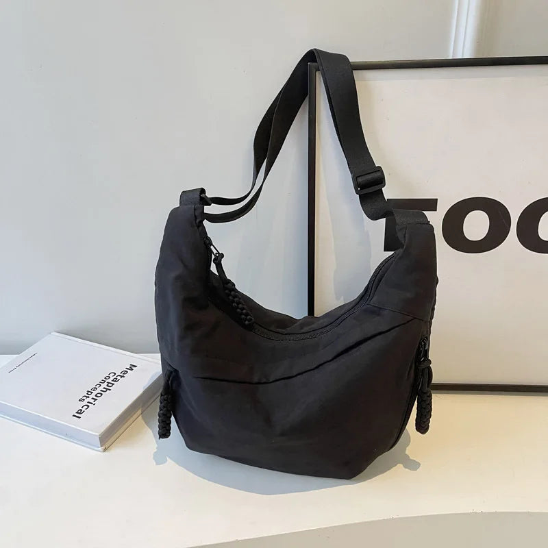 Bolsa de ombro de tecido de náilon nova alta capacidade feminina crossbody saco do mensageiro lazer versátil ombro hobos saco