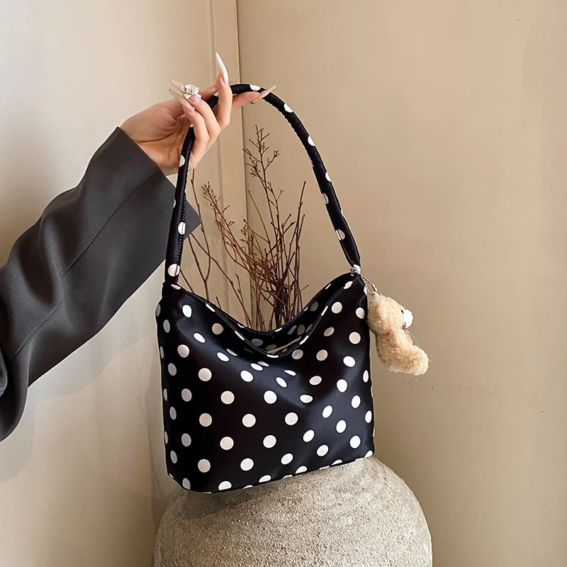 Bolsa de ombro bolinhas com pingente, saco de balde, axila, moda, cor pura, 1pc