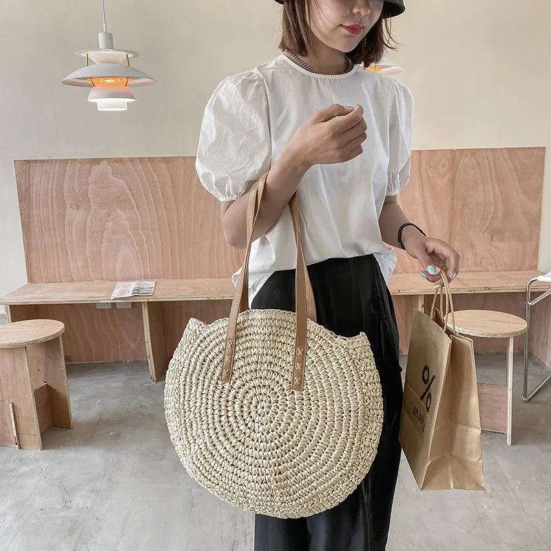 Verão redondo palha feminina férias tecido praia bolsa de ombro grande capacidade oco para fora simples sacola