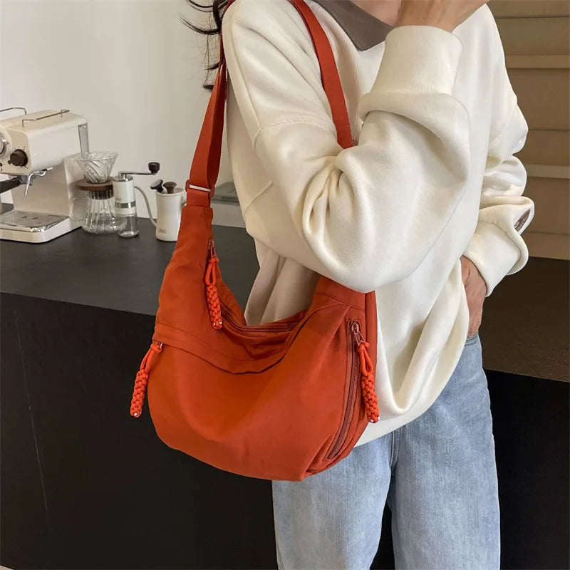 Bolsa de ombro de tecido de náilon nova alta capacidade feminina crossbody saco do mensageiro lazer versátil ombro hobos saco