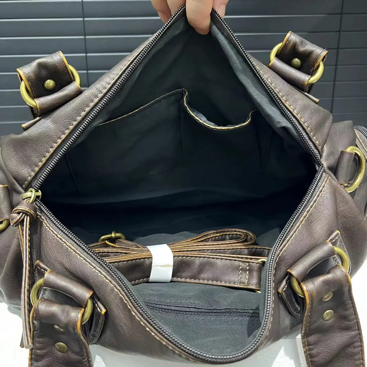 Y2k bolsa crossbody de ombro único para meninas, bolsa vintage de couro lavado para motocicleta, grande capacidade, bolsa com vários bolsos
