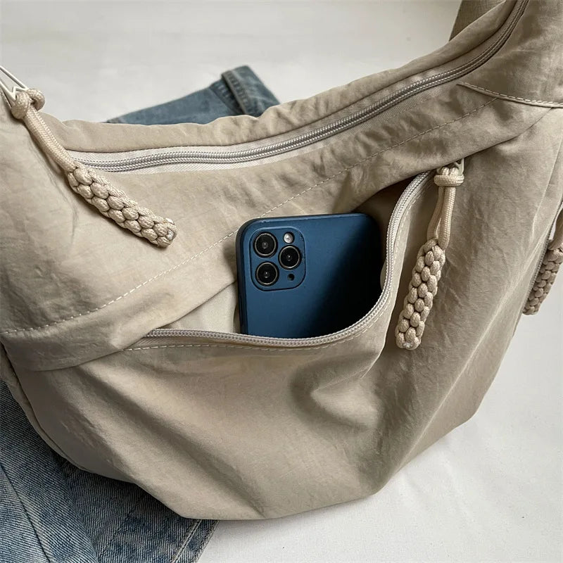 Bolsa de ombro de tecido de náilon nova alta capacidade feminina crossbody saco do mensageiro lazer versátil ombro hobos saco