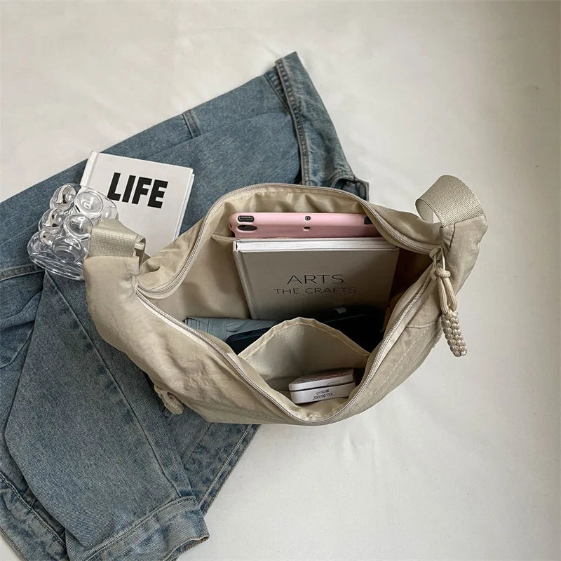 Bolsa de ombro de tecido de náilon nova alta capacidade feminina crossbody saco do mensageiro lazer versátil ombro hobos saco