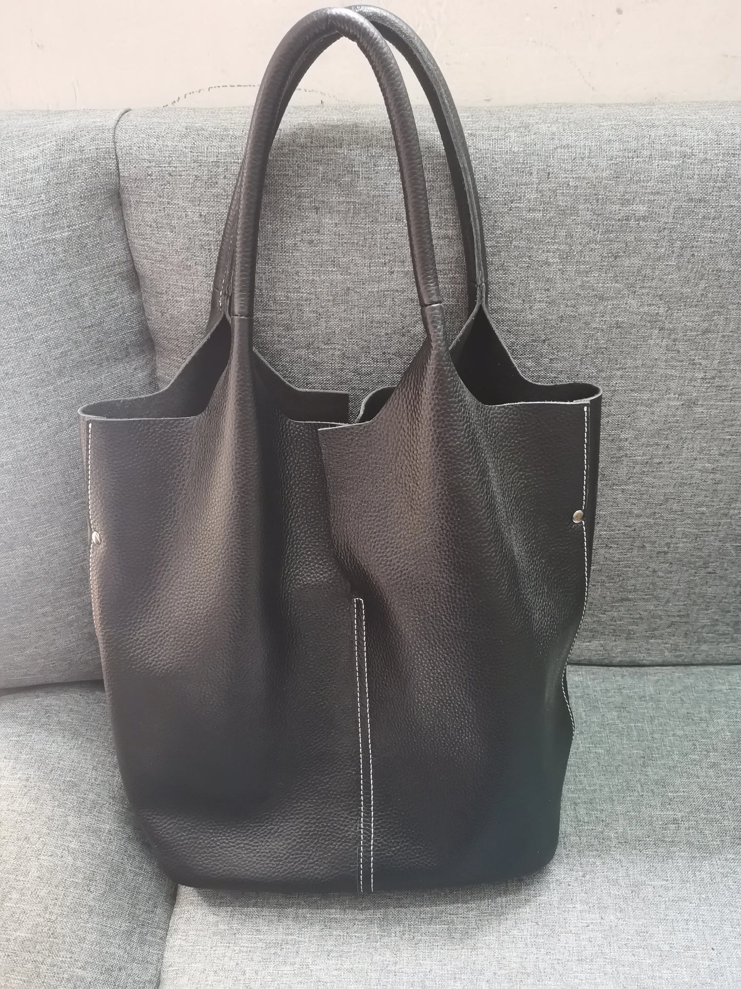 Couro genuíno commuter sacola simples senhoras macio tote bolsa de ombro grande capacidade bolsa balde feminina 2025 novo