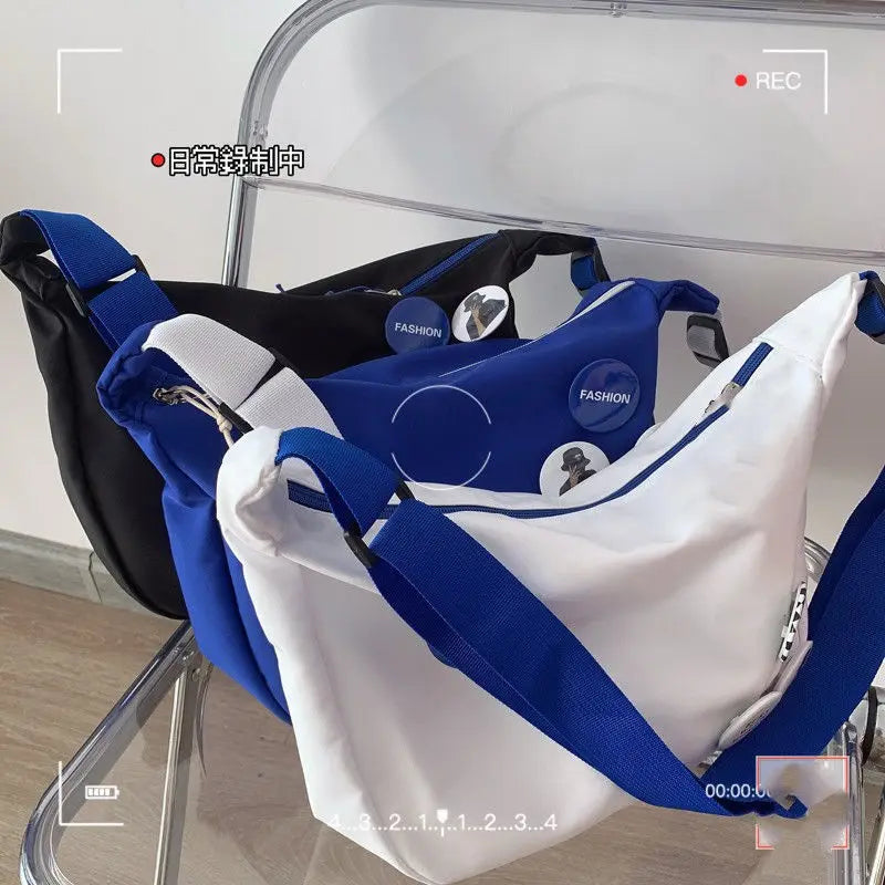 Marca da moda bolsa de ombro versátil feminina, bolsa tiracolo casual, moda coreana e japonesa, azul klein, novo estilo, 2024