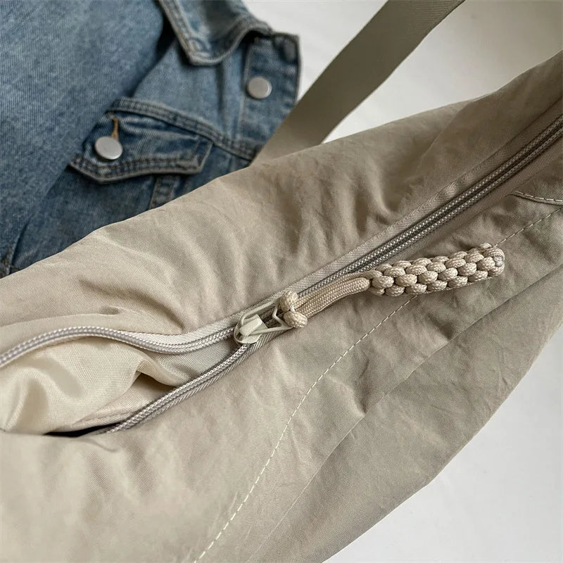 Bolsa de ombro de tecido de náilon nova alta capacidade feminina crossbody saco do mensageiro lazer versátil ombro hobos saco
